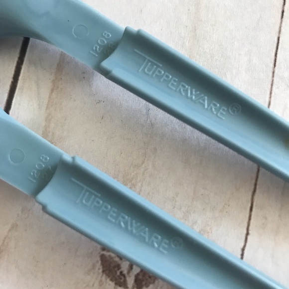 3 Tupperware Hang On Baby Spoons - Picture 3 of 5